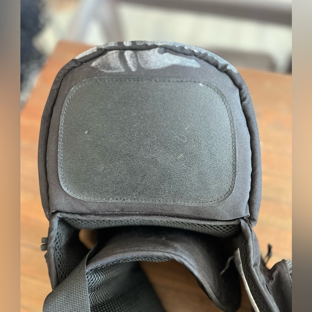 Tush Baby Hip Carrier Black - Picture 2 of 2